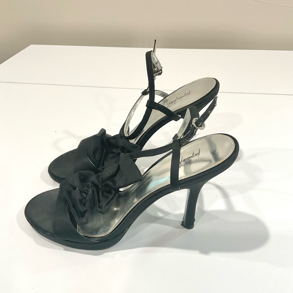 Jacqueline Ferrar Black Satin Bow High Heels - Picture 3 of 7